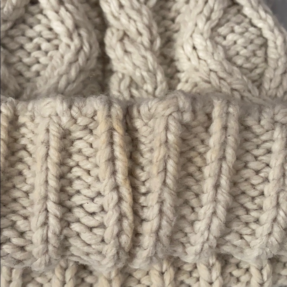 WINTER HAT - Picture 2 of 2